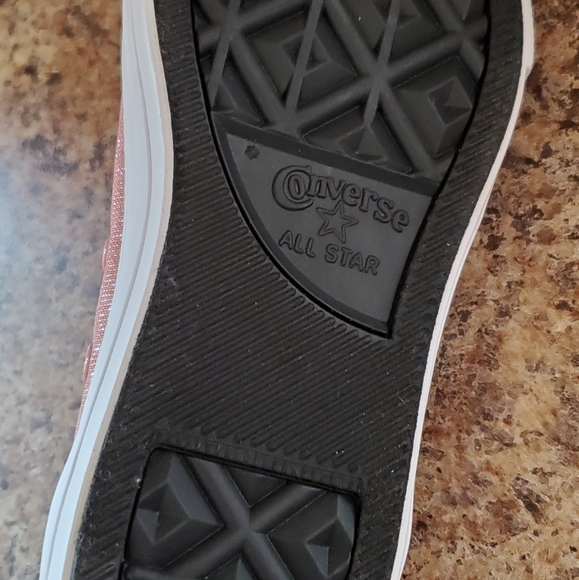 **SOLD **NEW! Pink And Slilver Converse - Picture 5 of 6